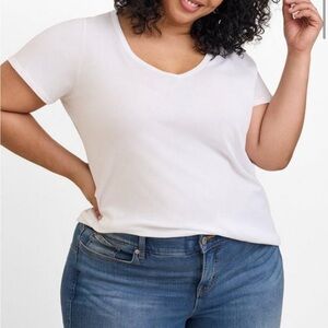 Torrid v-neck bright white tee. Size 3x new with tags never worn